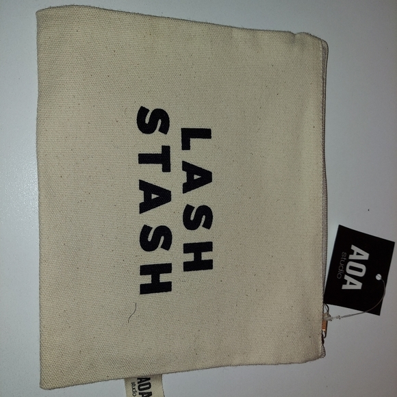 Makeup Bags - Picture 6 of 7